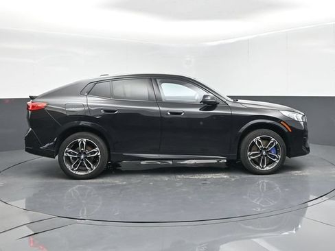 Used 2025 BMW X2 xDrive28i AWD/4WD image 9