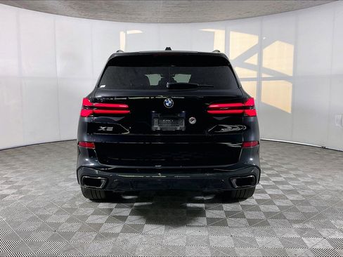 Used 2025 BMW X5 xDrive40i w/ M Sport Package AWD/4WD image 5