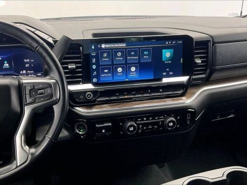 Used 2025 Chevrolet Silverado 1500 LT AWD/4WD image 5