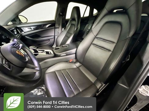 Used 2021 Porsche Panamera 4S w/ Premium Package image 25