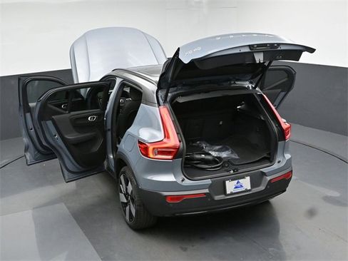 Used 2023 Volvo XC40 Recharge Ultimate image 49