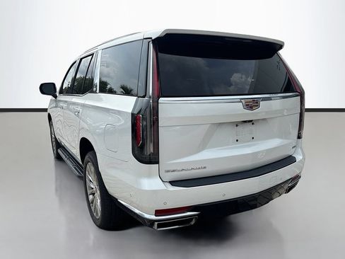 Used 2022 Cadillac Escalade Premium Luxury AWD/4WD image 7