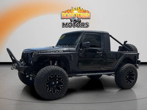 Used 2016 Jeep Wrangler Unlimited Sahara AWD/4WD image 2
