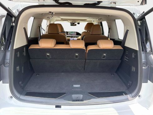 Used 2025 INFINITI QX80 Sensory AWD/4WD image 12