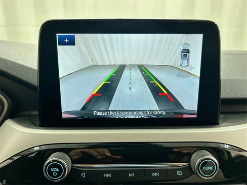 Used 2020 Ford Escape SEL image 15