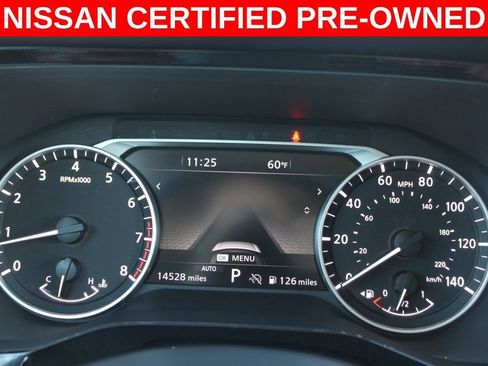 Used 2024 Nissan Pathfinder SL w/ Lighting Package (N92) image 33