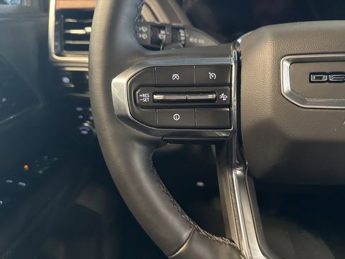 Used 2025 GMC Yukon XL Denali image 27