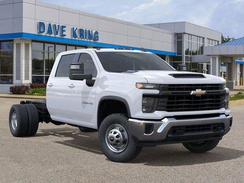 New 2026 Chevrolet Silverado 3500 W/T w/ WT Convenience Package AWD/4WD image 7