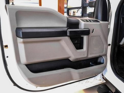 Used 2018 Ford F250 XL w/ Power Equipment Group image 36