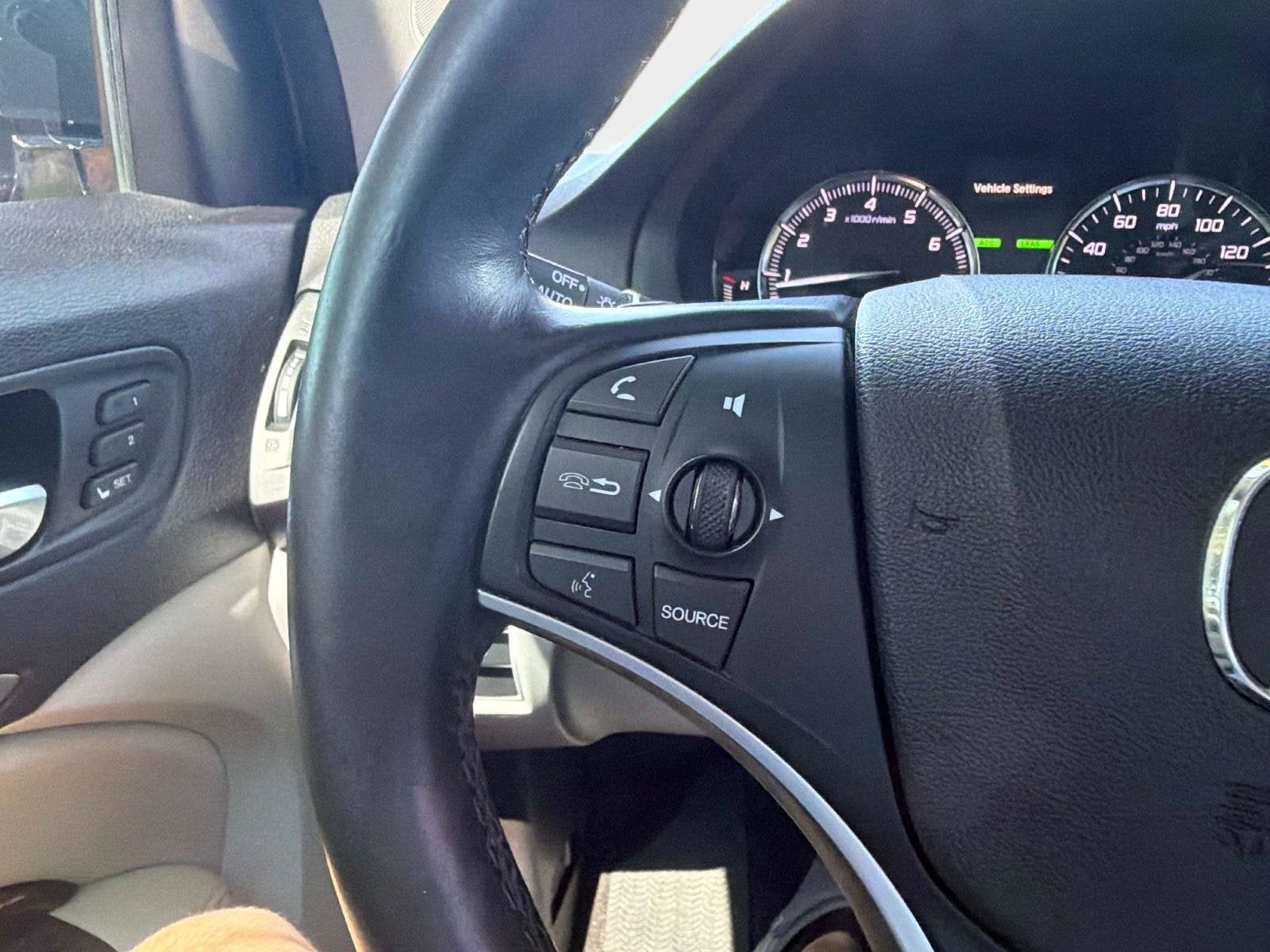 Used 2018 Acura MDX FWD image 32