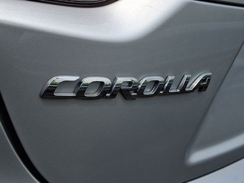 Used 2023 Toyota Corolla SE FWD image 29