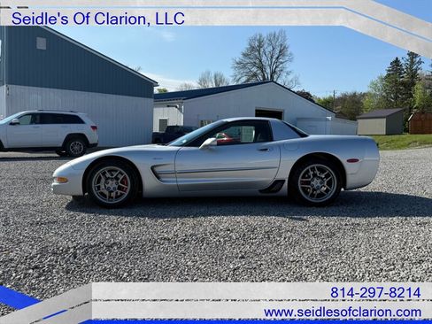 Used 2001 Chevrolet Corvette Z06 w/ Memory Pkg RWD image 9