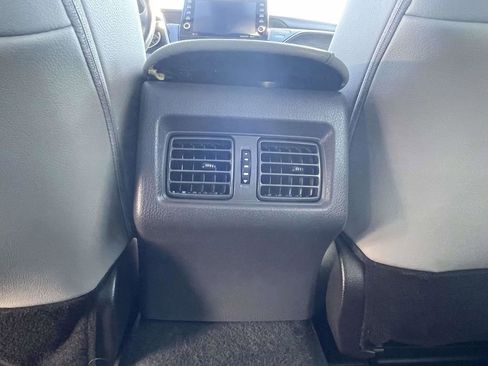 Used 2022 Toyota Camry XLE FWD image 12