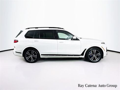 Used 2023 BMW X7 xDrive40i w/ M Sport Package image 8