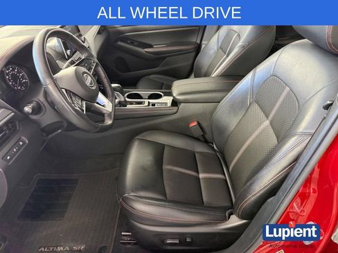 Used 2024 Nissan Altima 2.5 SR AWD/4WD image 19