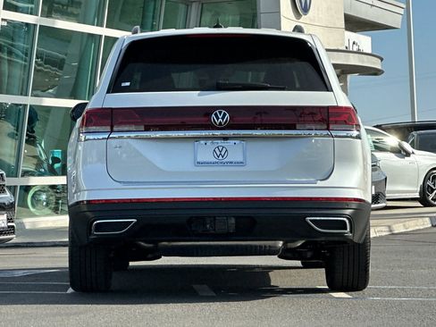 New 2026 Volkswagen Atlas SE FWD image 6