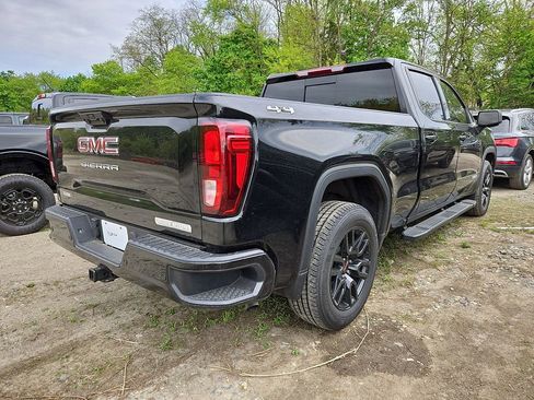 Used 2025 GMC Sierra 1500 Elevation w/ Elevation Premium Package image 4
