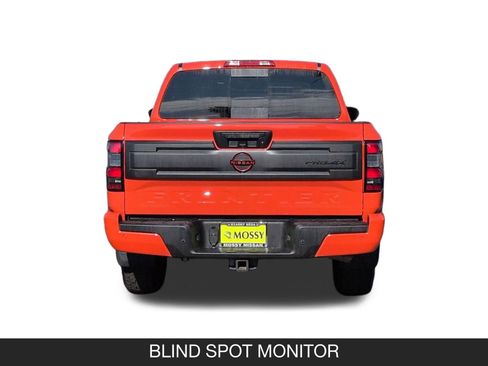 Used 2025 Nissan Frontier PRO-4X w/ Pro Convenience Package image 10