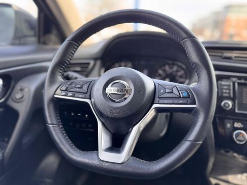 Used 2020 Nissan Rogue SL AWD/4WD image 19