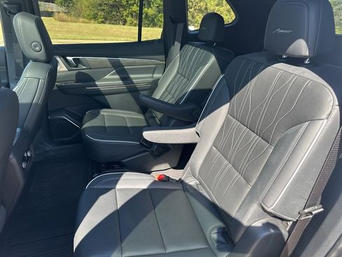 Certified 2025 Buick Enclave Avenir w/ Super Cruise Package image 29