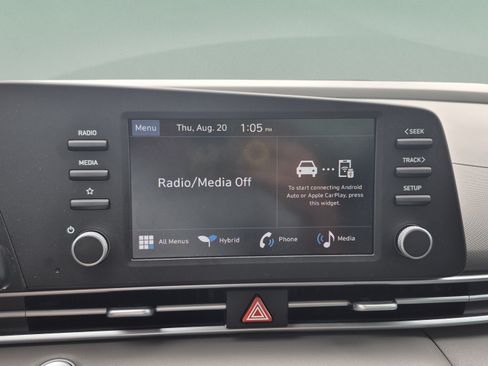 Used 2025 Hyundai Elantra Hybrid w/ Cargo Package FWD image 22
