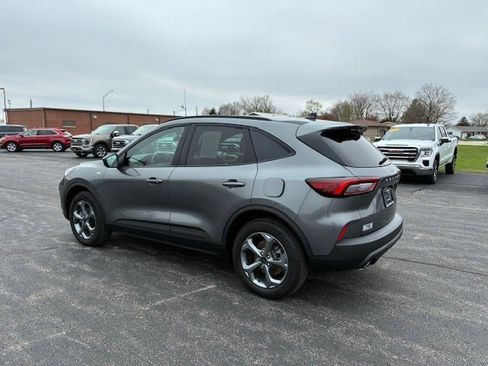 Used 2025 Ford Escape ST-Line w/ Tech Pack #1 AWD/4WD image 3