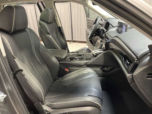 Used 2024 Acura MDX w/ Advance Package AWD/4WD image 14