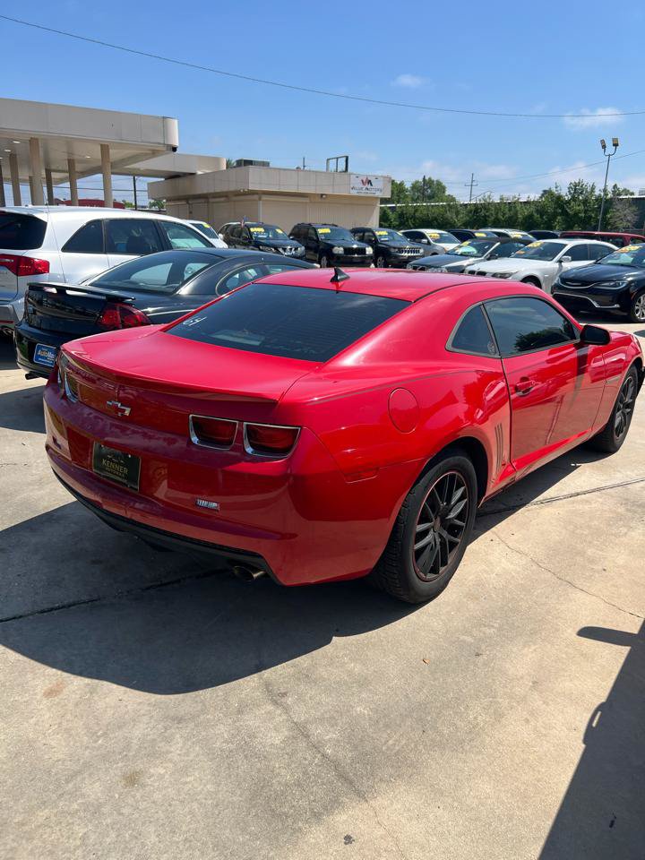 Used 2013 Chevrolet Camaro LS RWD image 3