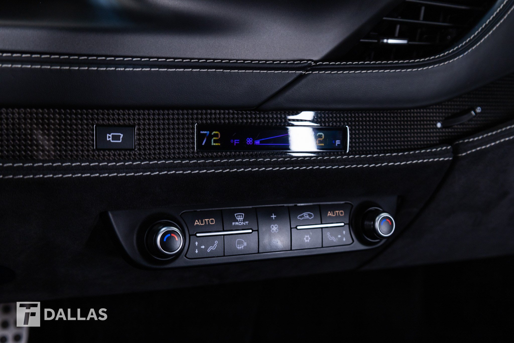 Used 2020 Ferrari F8 Tributo RWD image 38