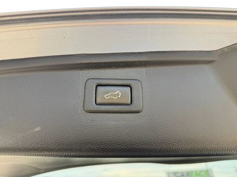 Used 2016 Subaru Outback 2.5i Limited AWD/4WD image 12