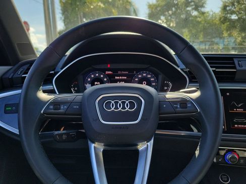 Certified 2025 Audi Q3 2.0T Premium w/ Convenience Package AWD/4WD image 8