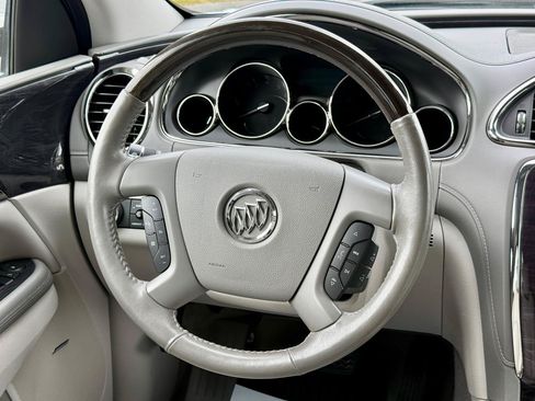 Used 2017 Buick Enclave Leather FWD image 25