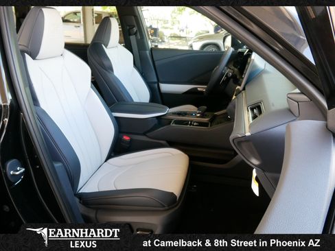 New 2026 Lexus TX 500h AWD image 6