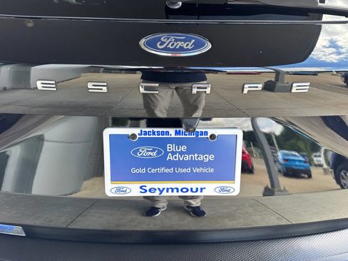 Certified 2025 Ford Escape ST-Line w/ Tech Pack #1 AWD/4WD image 16