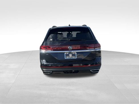 New 2026 Volkswagen Atlas SE FWD image 4