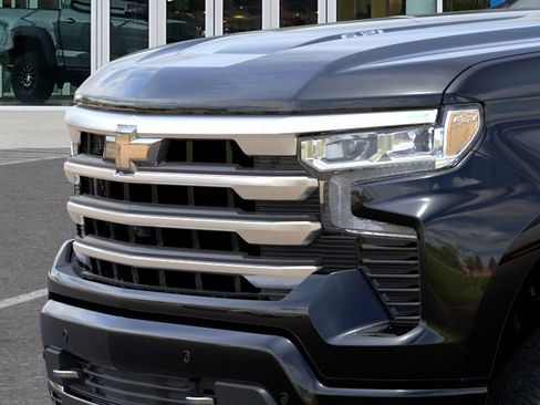New 2026 Chevrolet Silverado 1500 High Country AWD/4WD image 15