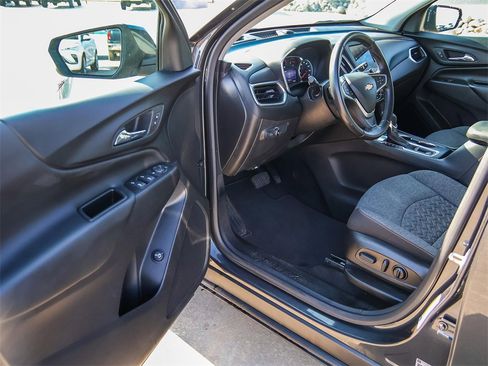 Used 2022 Chevrolet Equinox LT image 24