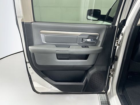 Used 2015 RAM 1500 Lone Star image 25