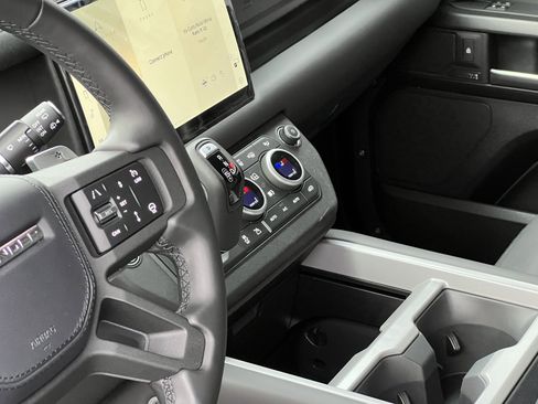 New 2025 Land Rover Defender 130 V8 AWD/4WD image 24