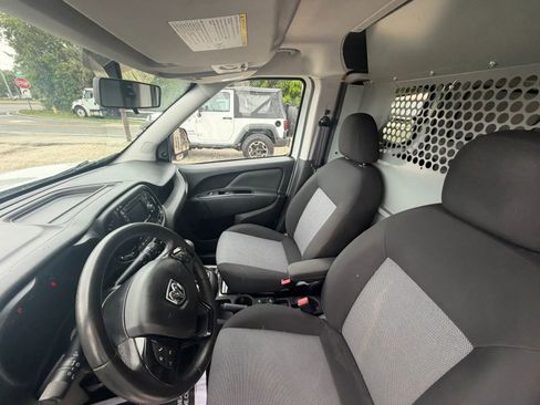 Used 2017 RAM ProMaster City Tradesman w/ Rear Back-up Camera Group FWD image 9