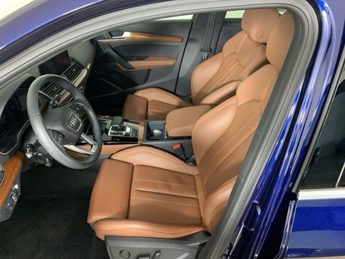 Used 2023 Audi Q5 2.0T Prestige w/ Prestige Package image 31