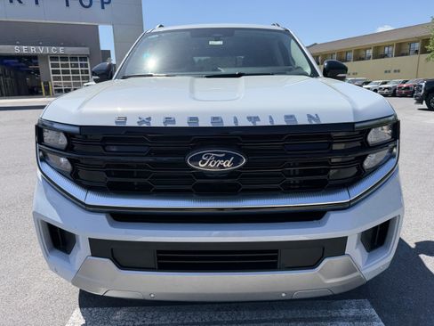 New 2026 Ford Expedition Platinum AWD/4WD image 2