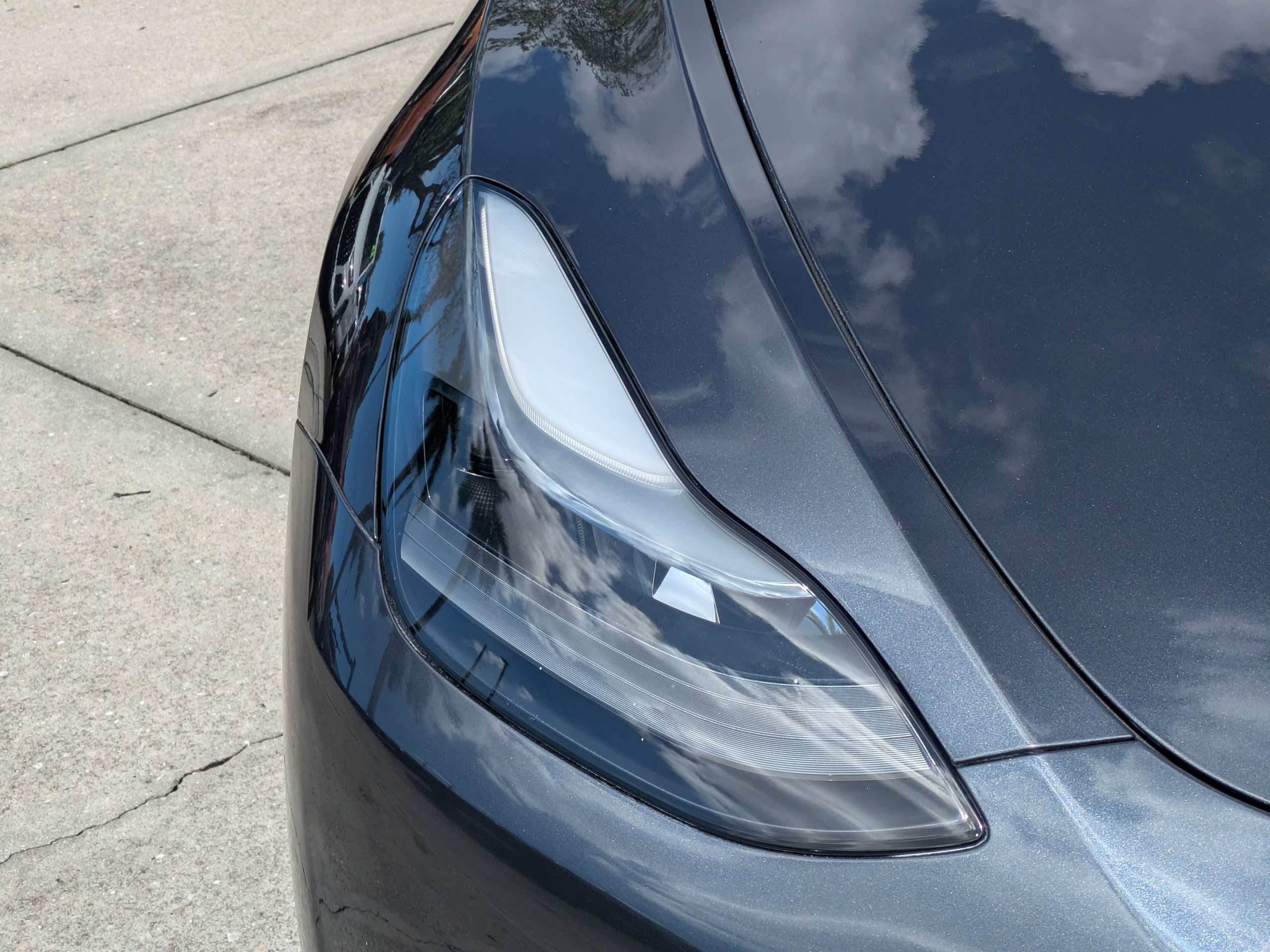 Used 2024 Tesla Model Y Long Range AWD/4WD image 9