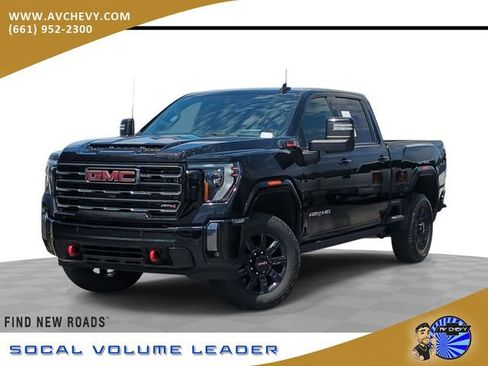 Used 2024 GMC Sierra 2500 AT4 w/ AT4 Premium Plus Package AWD/4WD image 1