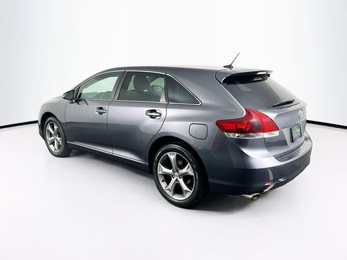 Used 2014 Toyota Venza LE w/ LE Convenience Package image 5