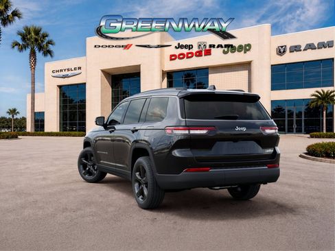 New 2026 Jeep Grand Cherokee L Limited w/ Limited Altitude Package RWD image 3