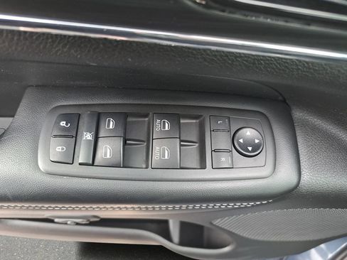 Certified 2021 Jeep Grand Cherokee Limited w/ Quick Order Package 28K 80th AWD/4WD image 27