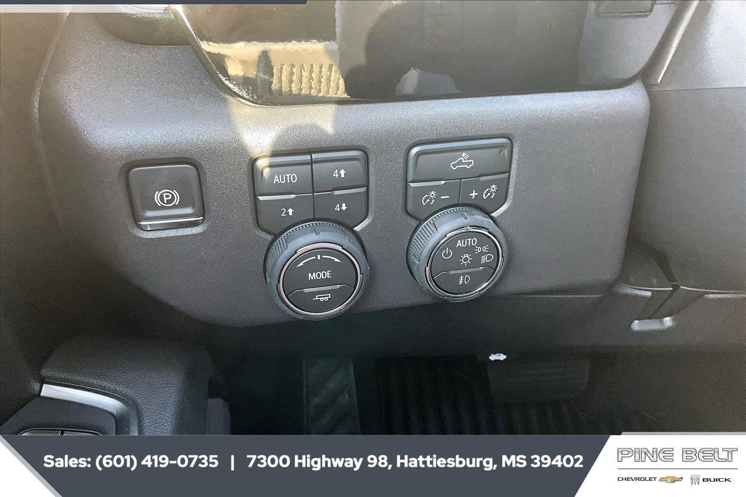 New 2026 Chevrolet Silverado 1500 RST w/ Z71 Off-Road Package AWD/4WD image 23