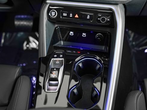 Certified 2025 Audi Q5 Premium w/ Premium Plus AWD/4WD image 20