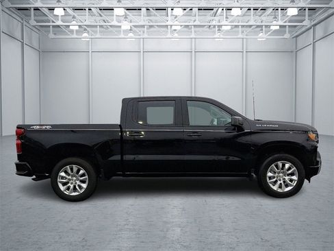 Certified 2022 Chevrolet Silverado 1500 Custom image 9